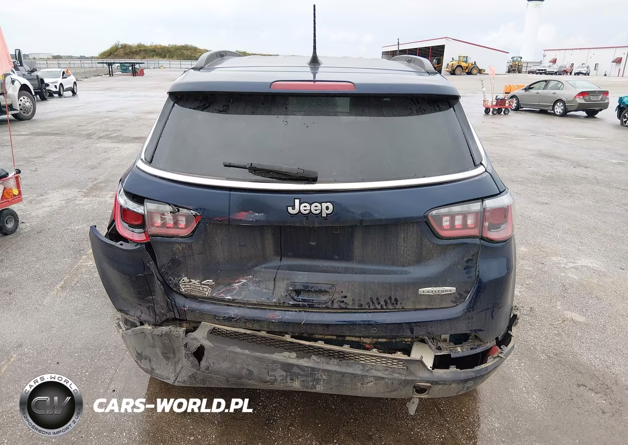 2018 Jeep Compass Latitude 4X4 VIN:3C4NJDBB5JT492537 - 16