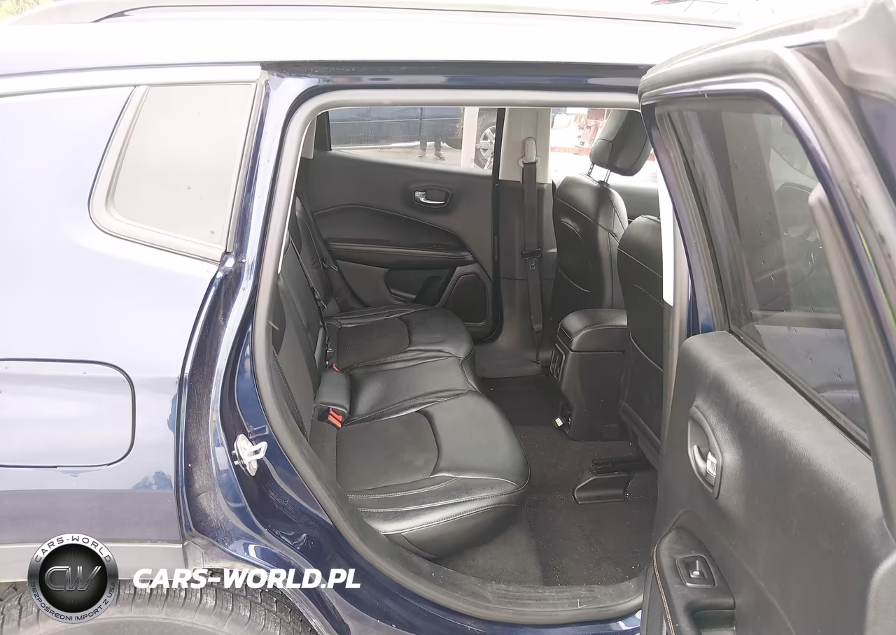 2018 Jeep Compass Latitude 4X4 VIN:3C4NJDBB5JT492537 - 8