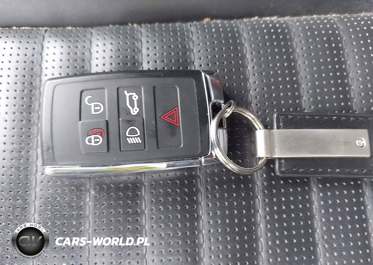 2018 Land Rover Discovery Hse Luxury VIN:SALRT2RKXJA063108 - 11