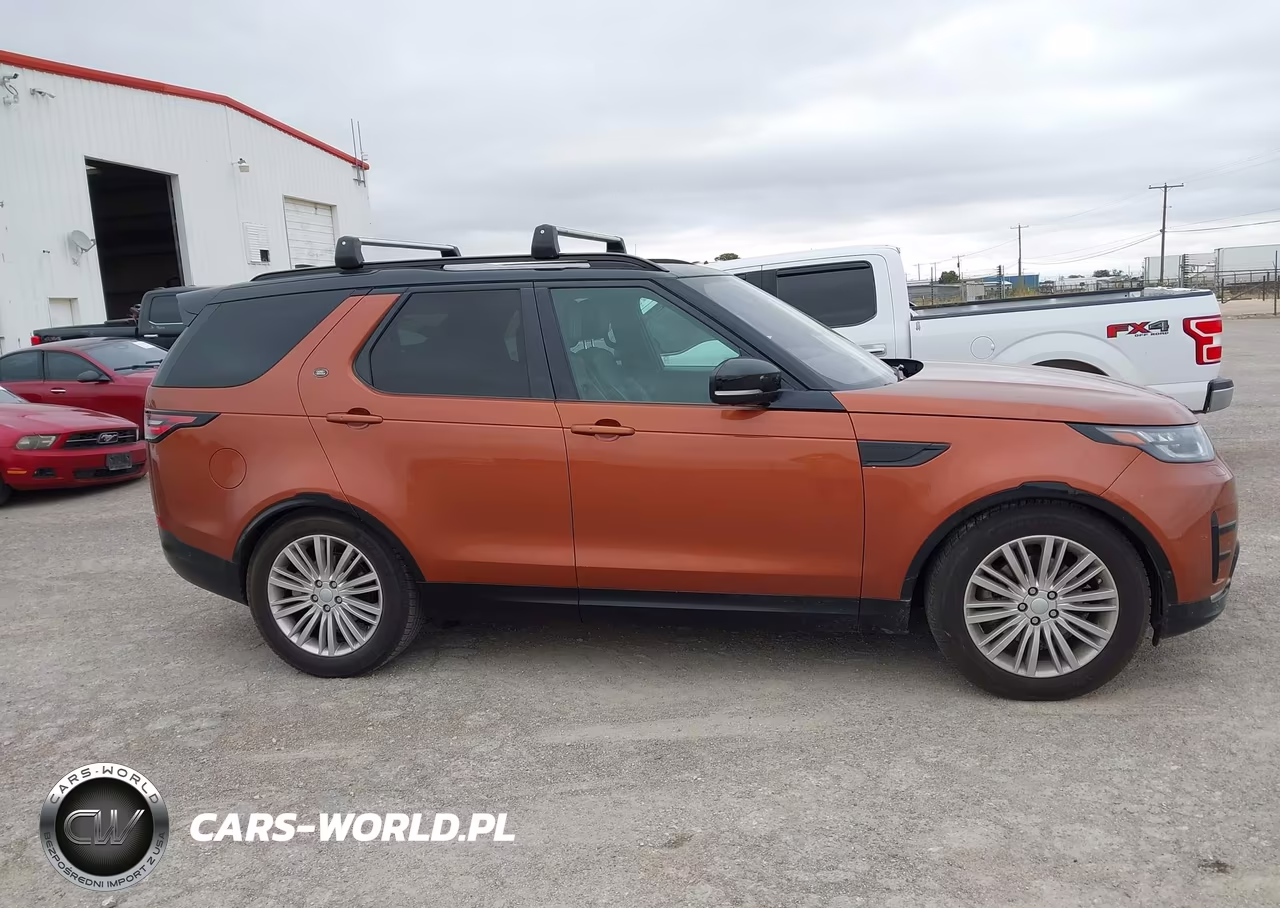 2018 Land Rover Discovery Hse Luxury VIN:SALRT2RKXJA063108 - 13