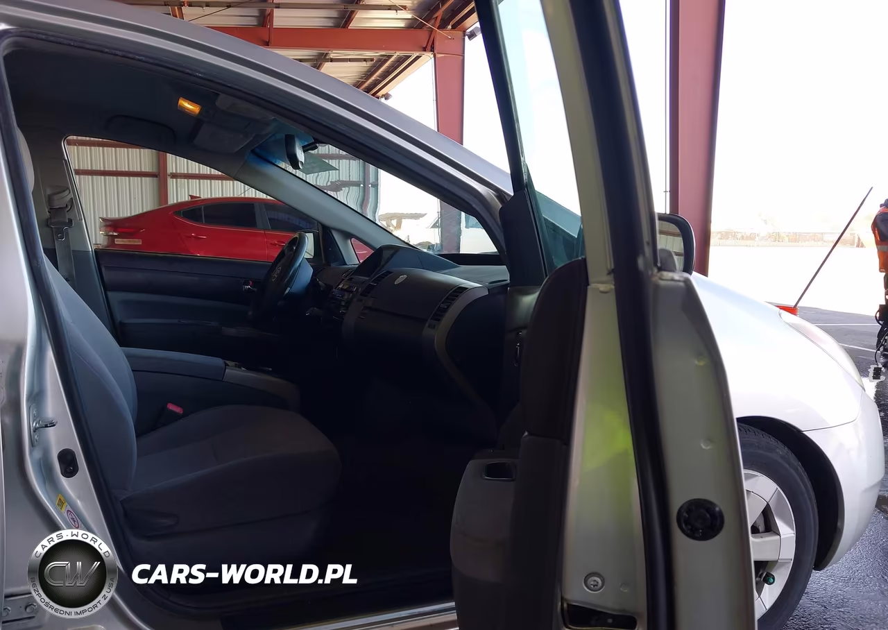 2005 Toyota Prius VIN:JTDKB20U657052555 - 5