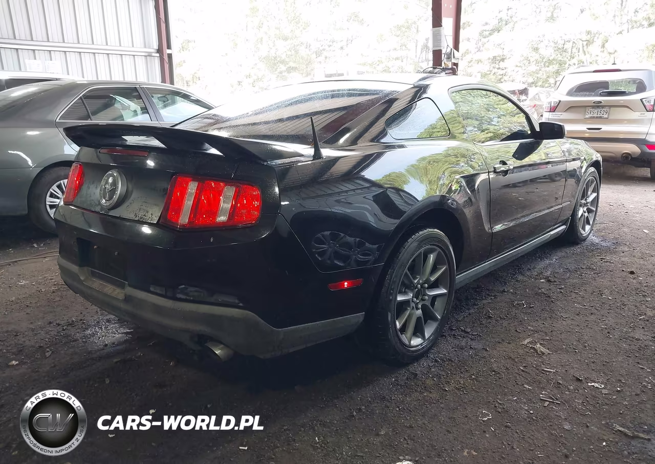 2012 Ford Mustang V6 Premium VIN:1ZVBP8AMXC5271818 - 4