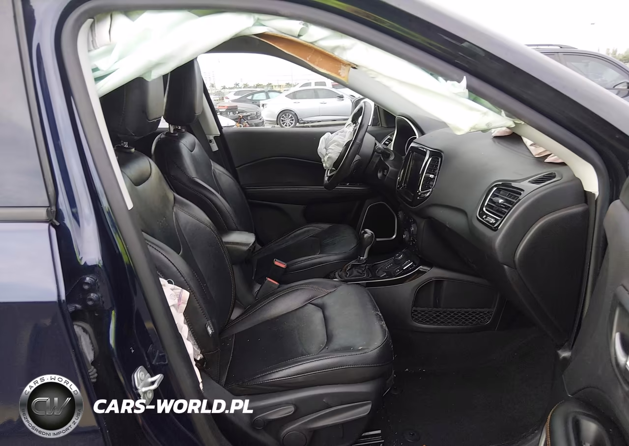 2019 Jeep Compass Limited 4X4 VIN:3C4NJDCBXKT753693 - 5