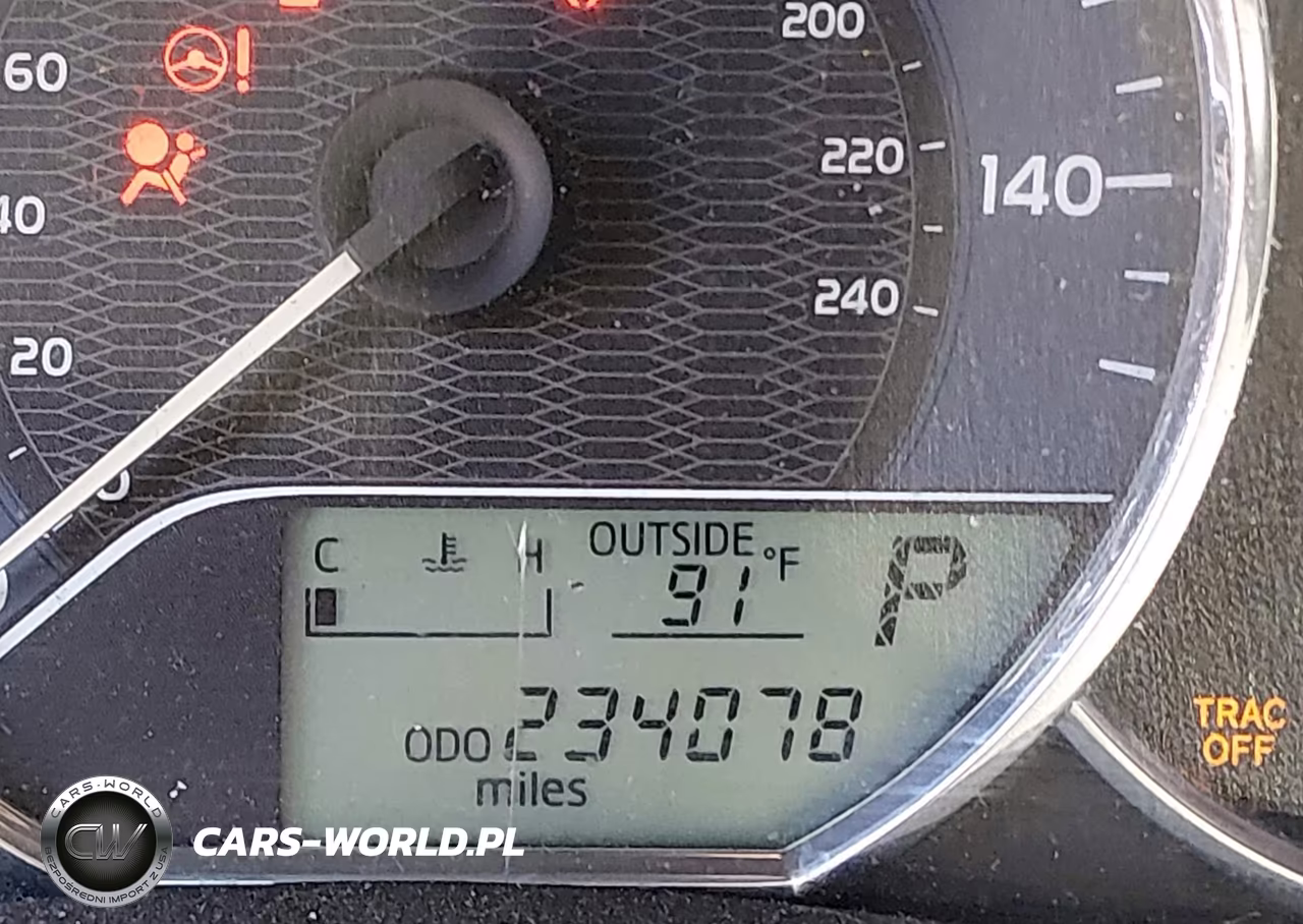 2014 Toyota Corolla L VIN:5YFBURHEXEP132794 - 15