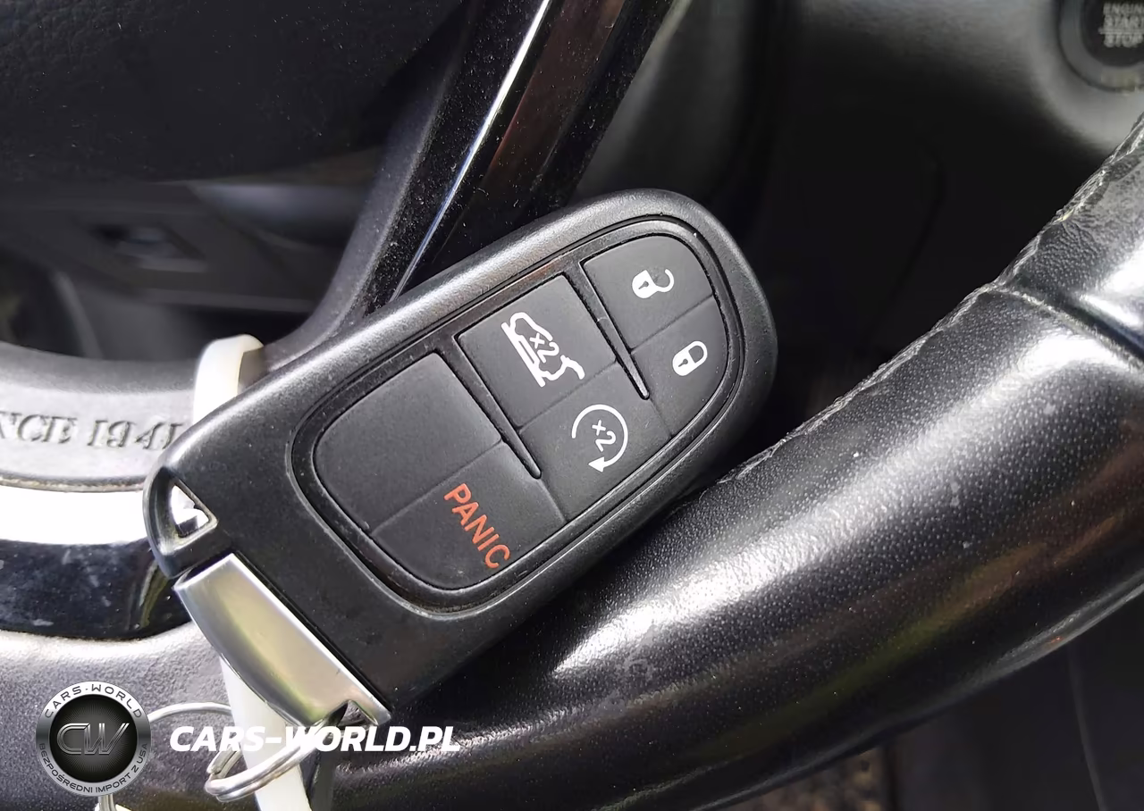 2020 Jeep Cherokee Altitude 4X4 VIN:1C4PJMLB7LD603637 - 11