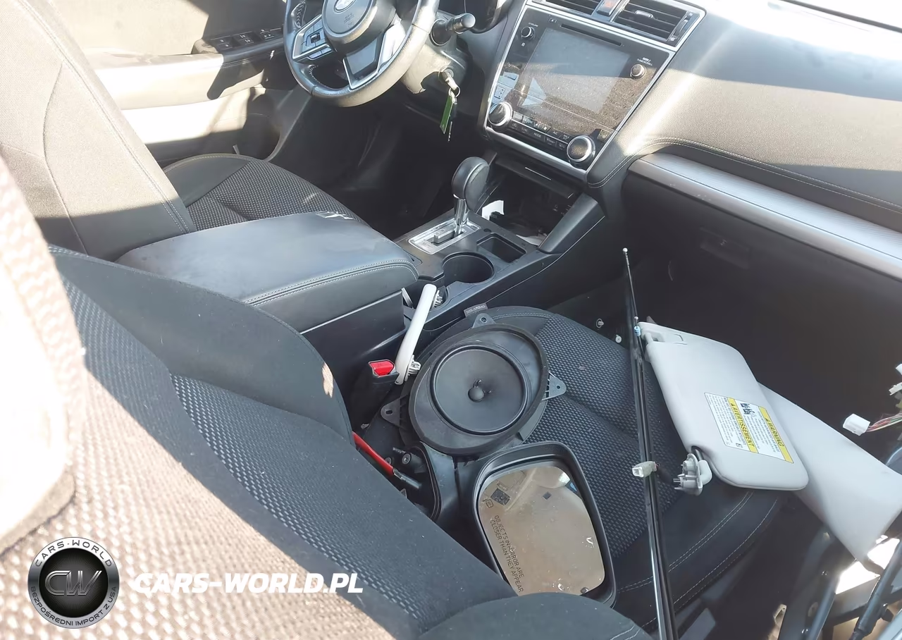 2019 Subaru Outback 2.5I Premium VIN:4S4BSAFC1K3296718 - 5