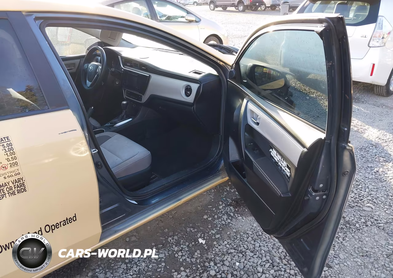 2019 Toyota Corolla Le VIN:2T1BURHE9KC196904 - 5