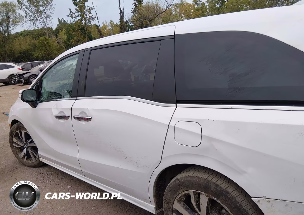2024 Honda Odyssey Touring VIN:5FNRL6H80RB024910 - 14