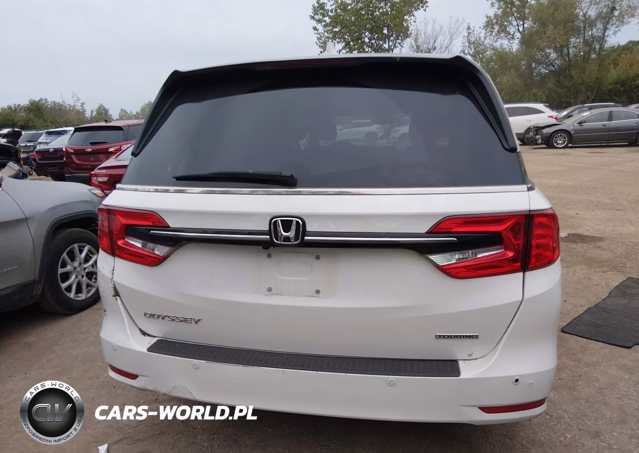 2024 Honda Odyssey Touring VIN:5FNRL6H80RB024910 - 16