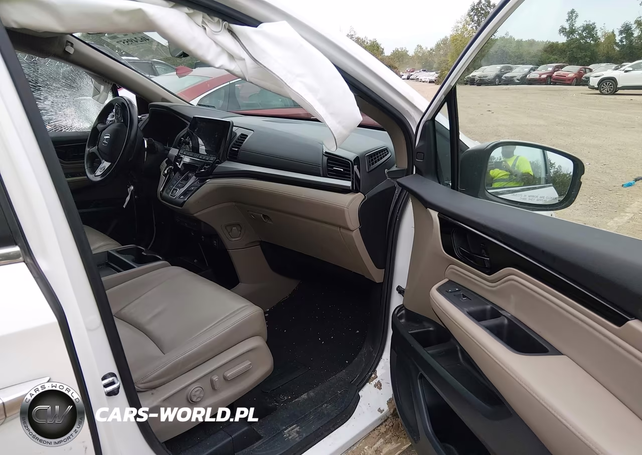 2024 Honda Odyssey Touring VIN:5FNRL6H80RB024910 - 5