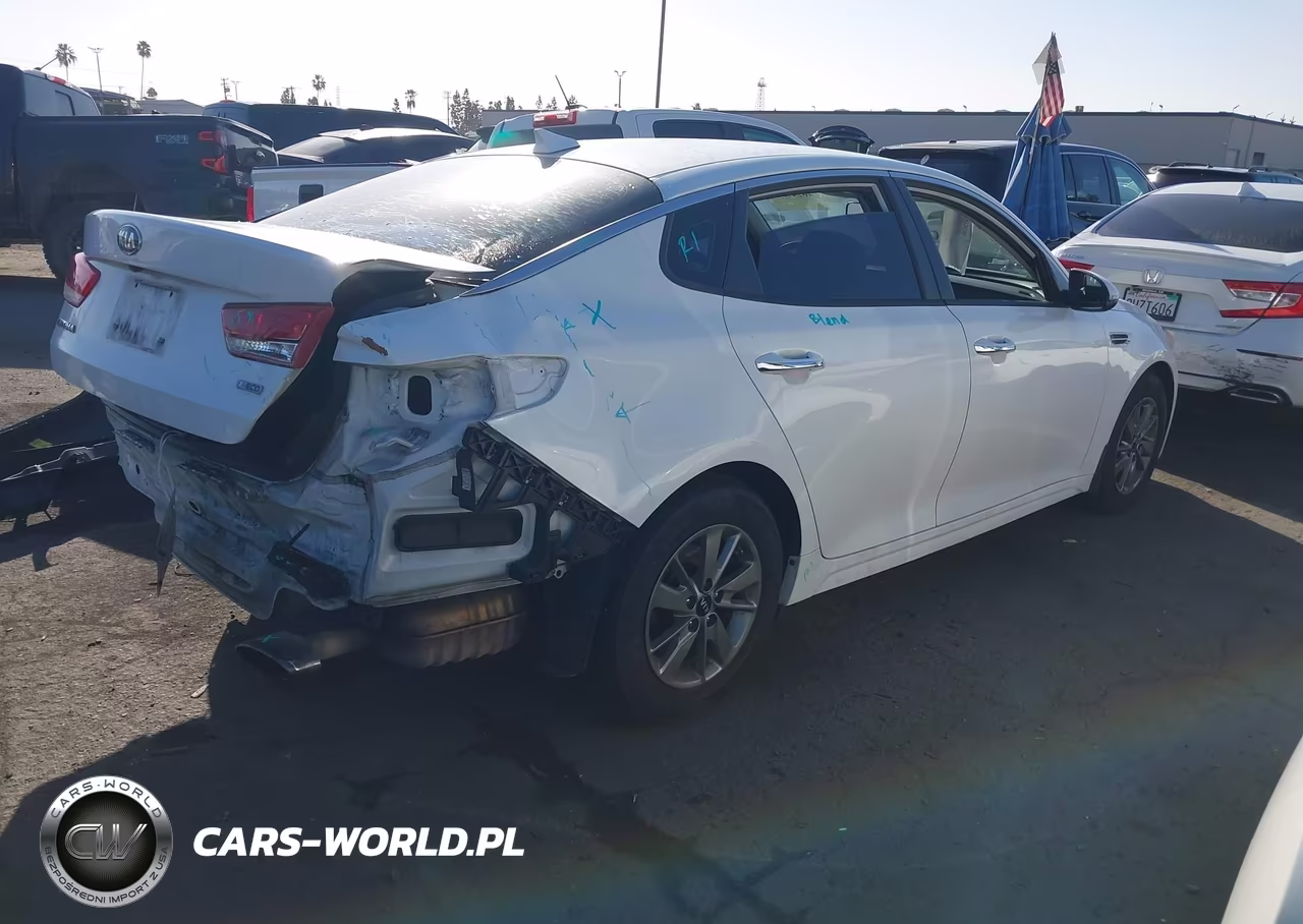 2016 Kia Optima Lx Turbo VIN:5XXGT4L15GG067431 - 4