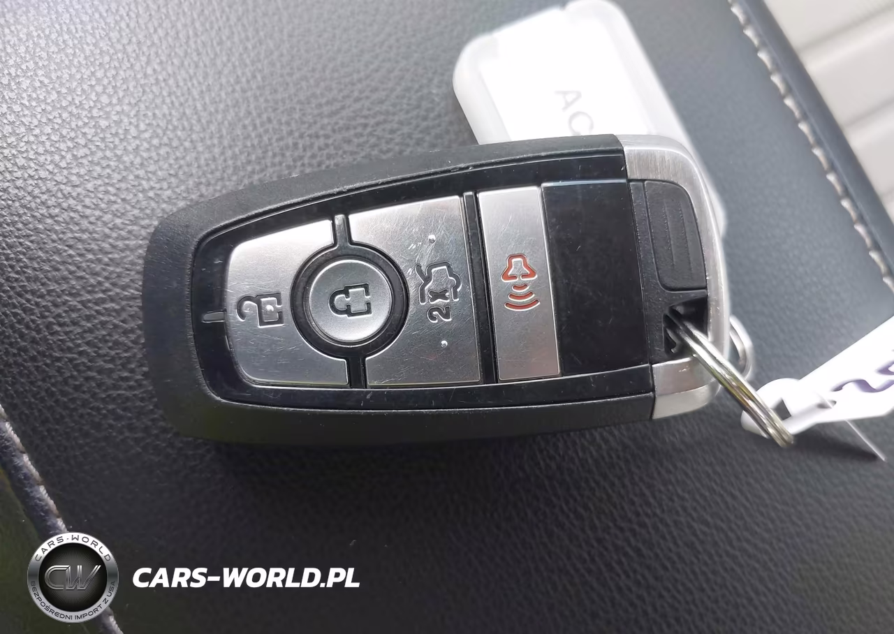 2020 Ford Fusion S VIN:3FA6P0G75LR201136 - 11