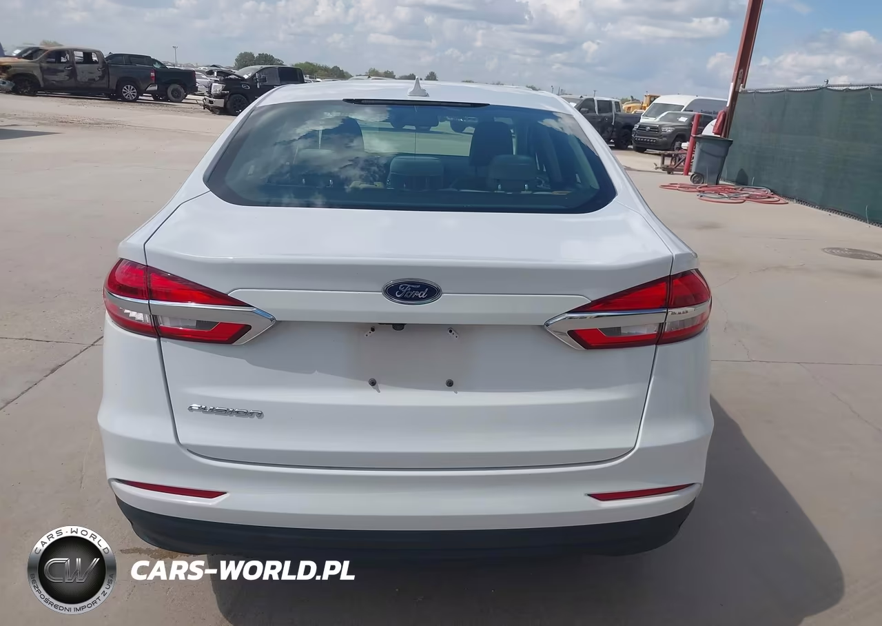 2020 Ford Fusion S VIN:3FA6P0G75LR201136 - 18