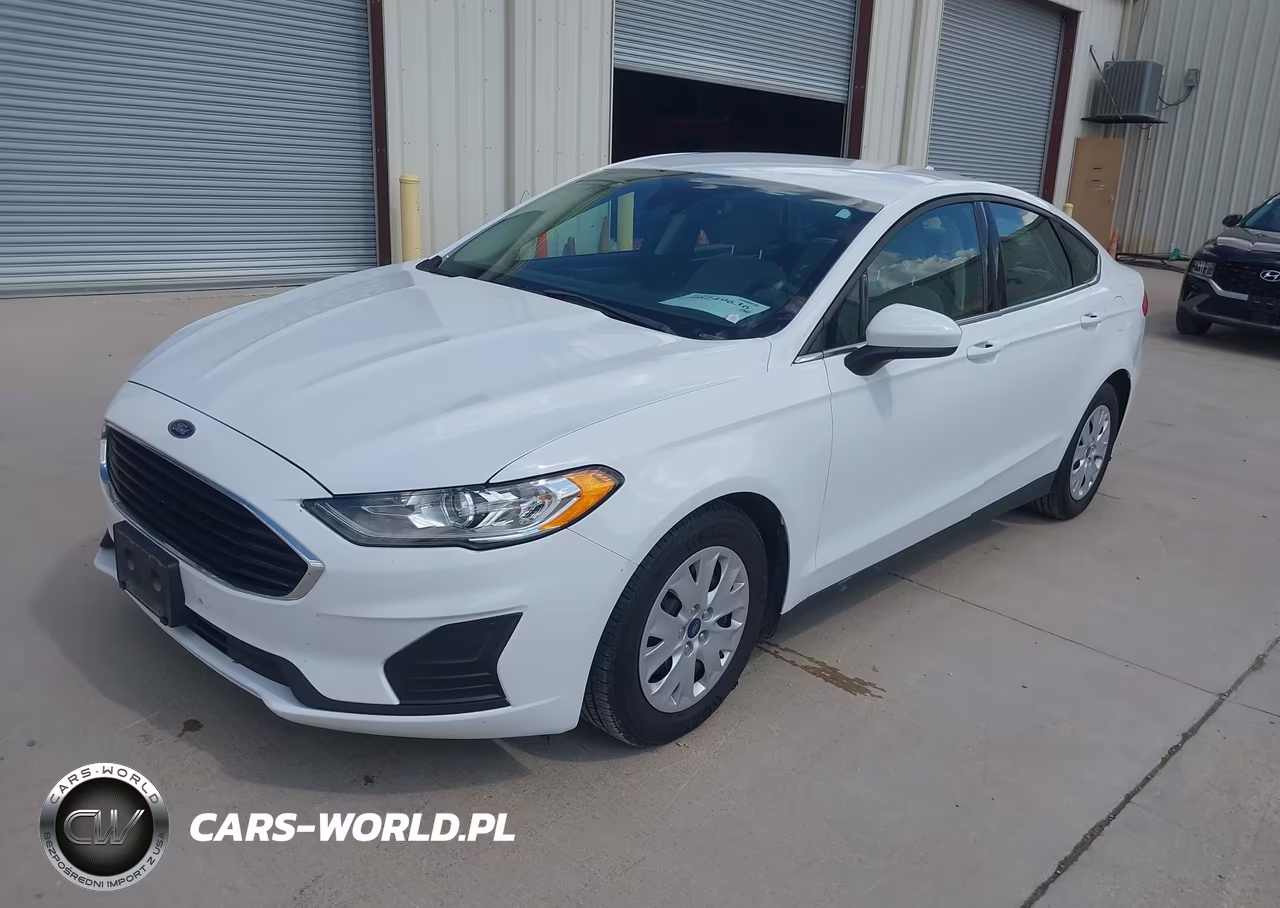 2020 Ford Fusion S VIN:3FA6P0G75LR201136 - 2