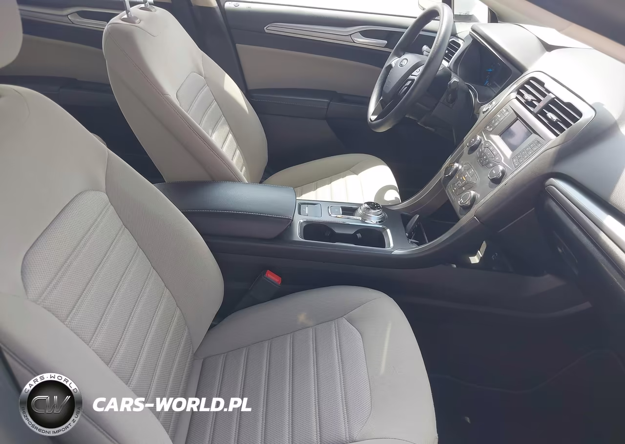 2020 Ford Fusion S VIN:3FA6P0G75LR201136 - 5
