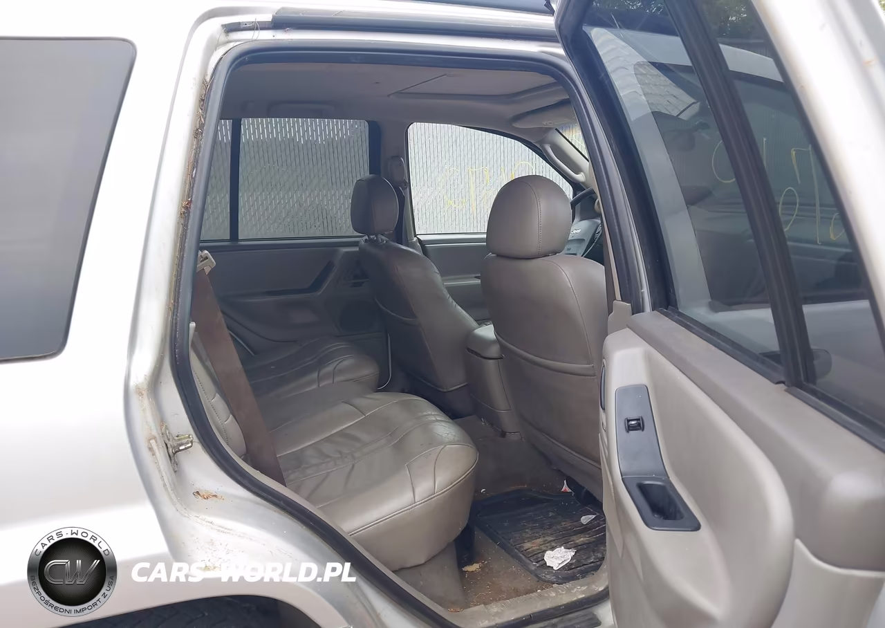 2004 Jeep Grand Cherokee Laredo VIN:1J4GW48N64C286570 - 8