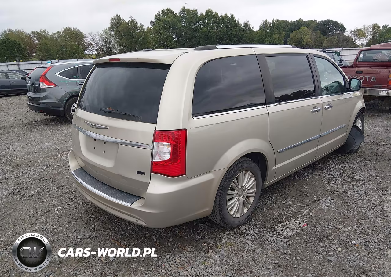 2013 Chrysler Town & Country Limited VIN:2C4RC1GG9DR770121 - 4