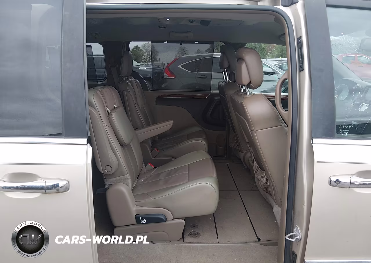2013 Chrysler Town & Country Limited VIN:2C4RC1GG9DR770121 - 8