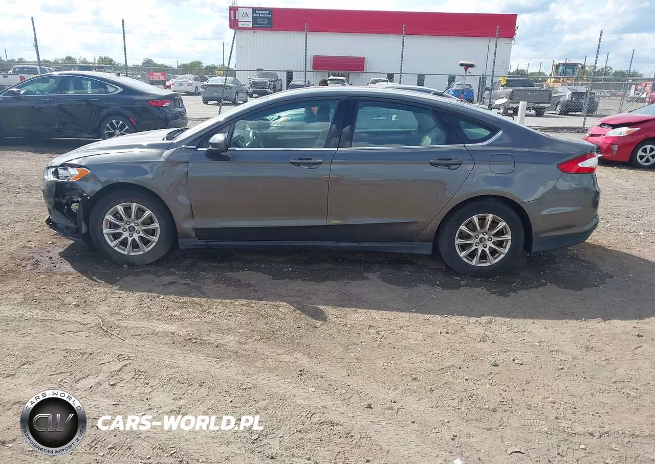 2016 Ford Fusion S VIN:3FA6P0G71GR214665 - 14