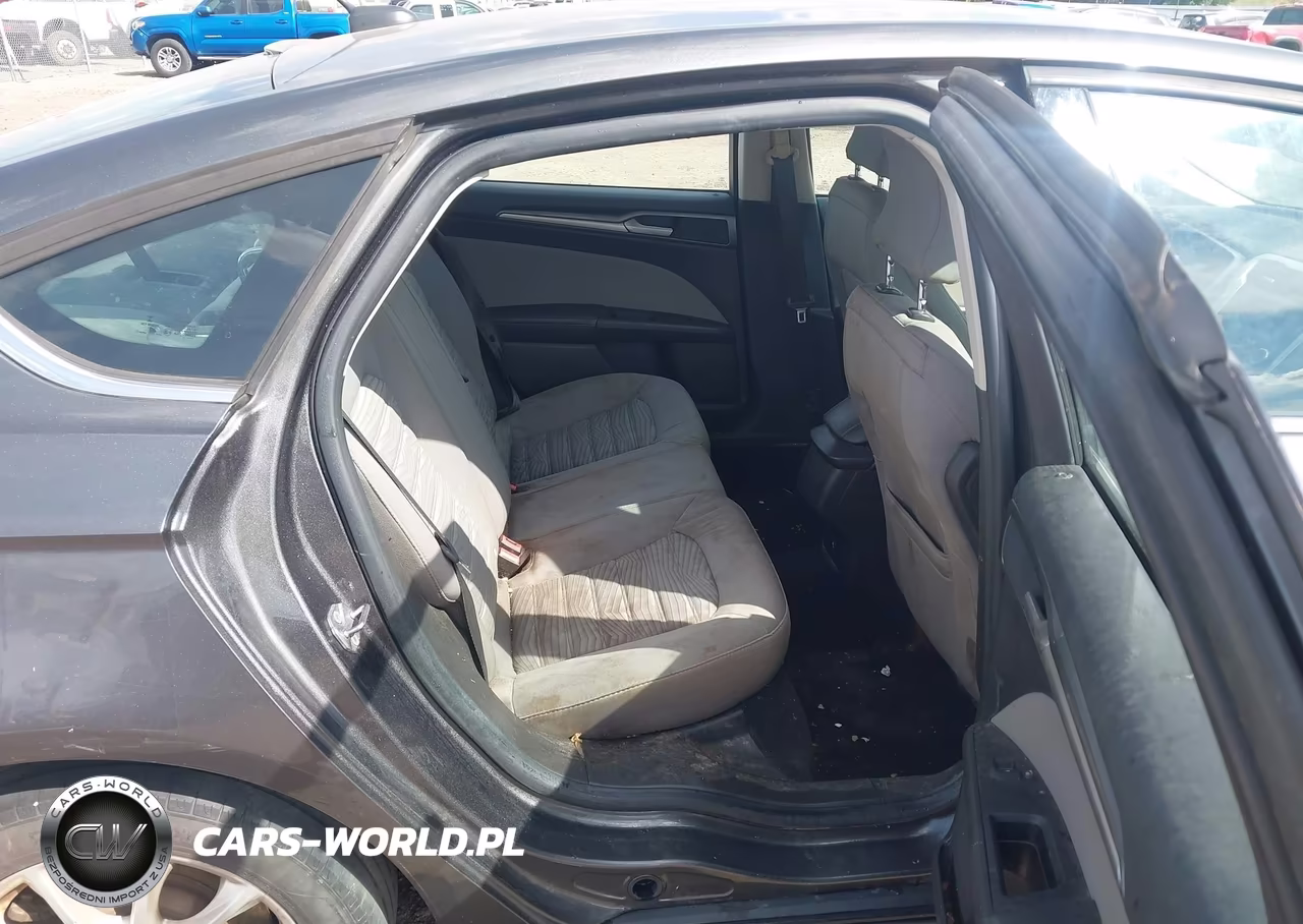 2016 Ford Fusion S VIN:3FA6P0G71GR214665 - 8