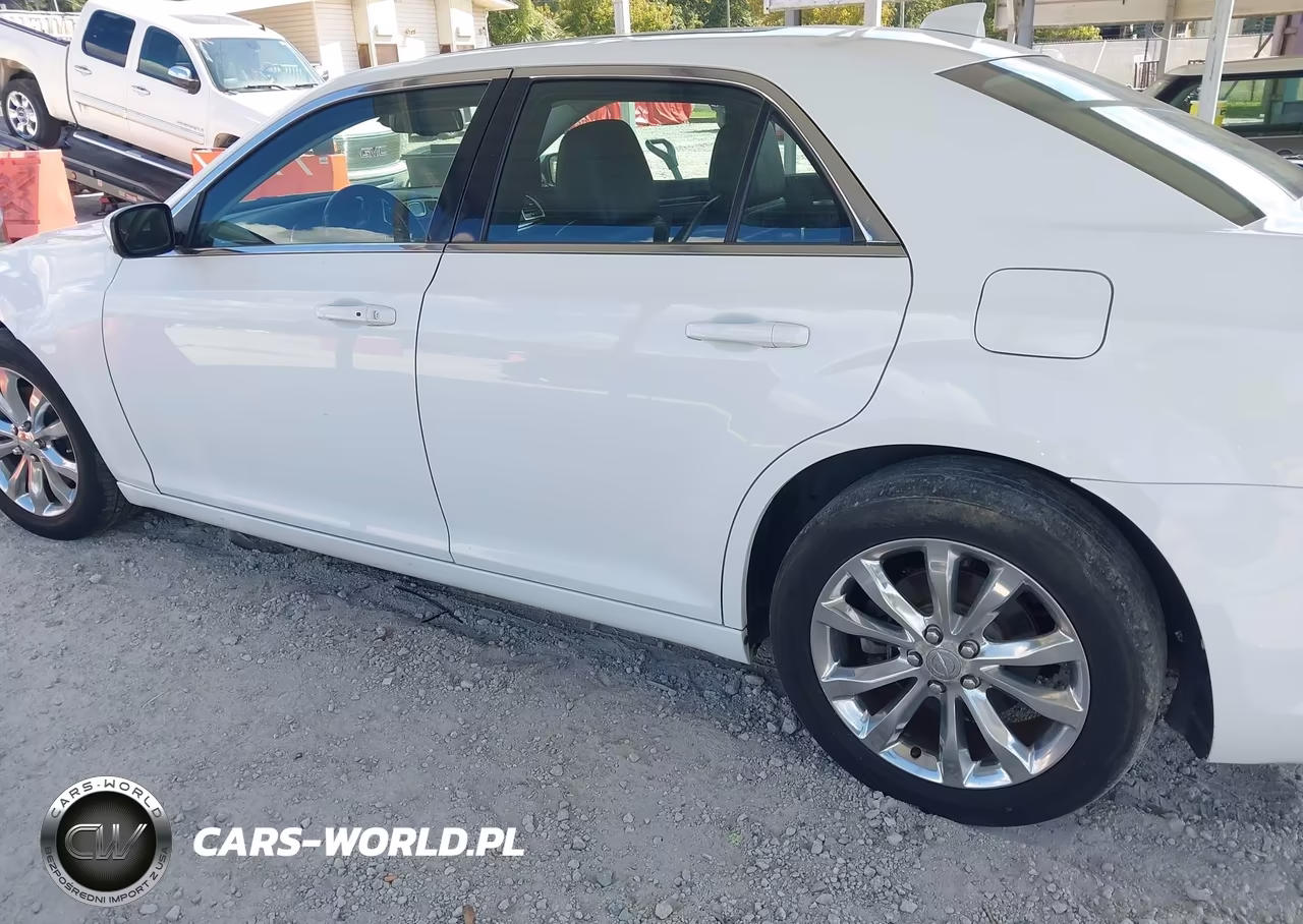 2016 Chrysler 300 Anniversary Edition VIN:2C3CCARG5GH278428 - 14