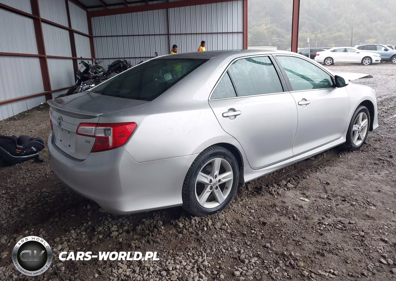2012 Toyota Camry Se VIN:4T1BF1FK7CU111739 - 4