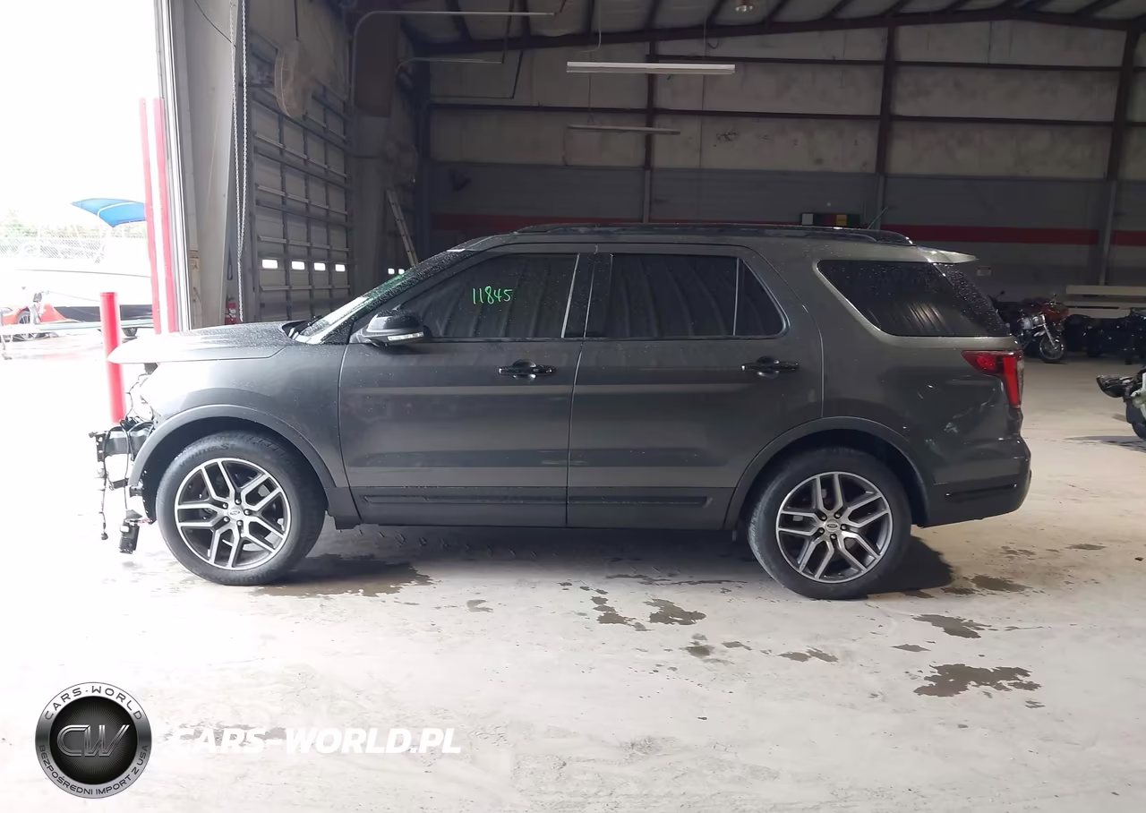 2019 Ford Explorer Sport VIN:1FM5K8GTXKGB02992 - 15