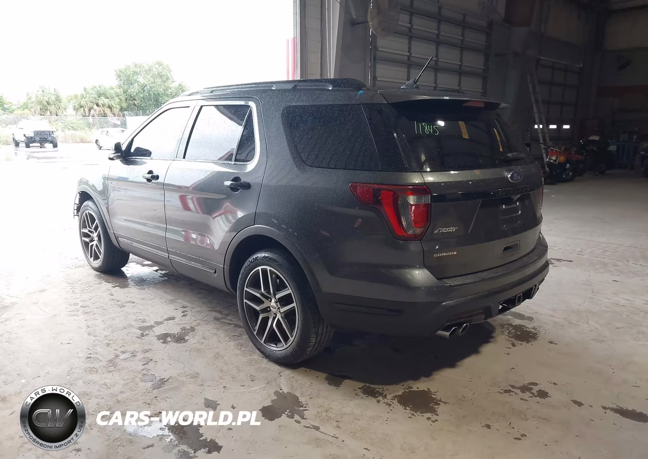 2019 Ford Explorer Sport VIN:1FM5K8GTXKGB02992 - 3