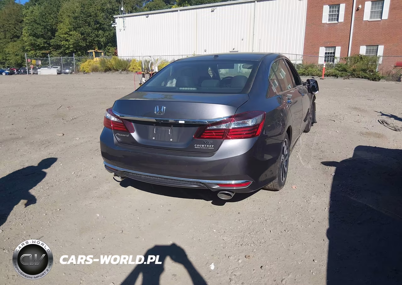 2017 Honda Accord Ex-L V6 VIN:1HGCR3F81HA032464 - 4