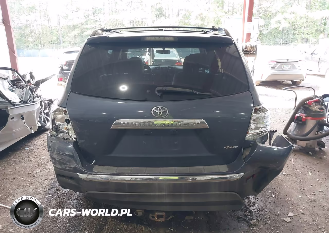 2011 Toyota Highlander Base V6 VIN:5TDBK3EH8BS066900 - 16