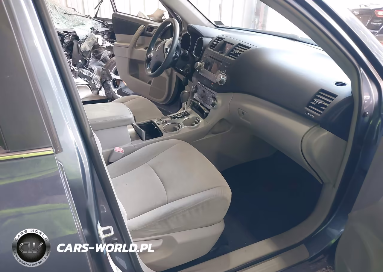 2011 Toyota Highlander Base V6 VIN:5TDBK3EH8BS066900 - 5
