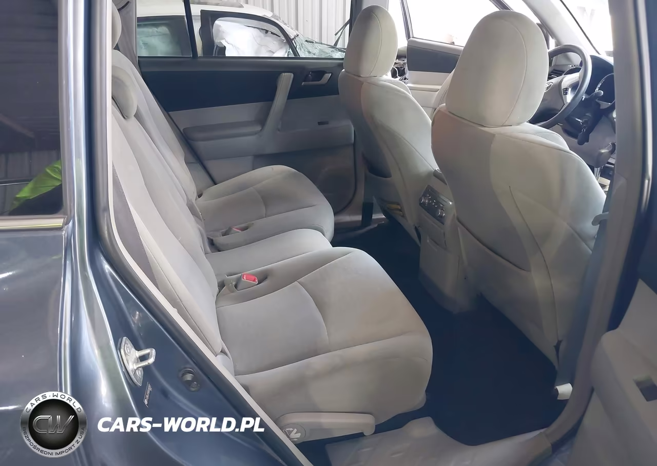 2011 Toyota Highlander Base V6 VIN:5TDBK3EH8BS066900 - 8