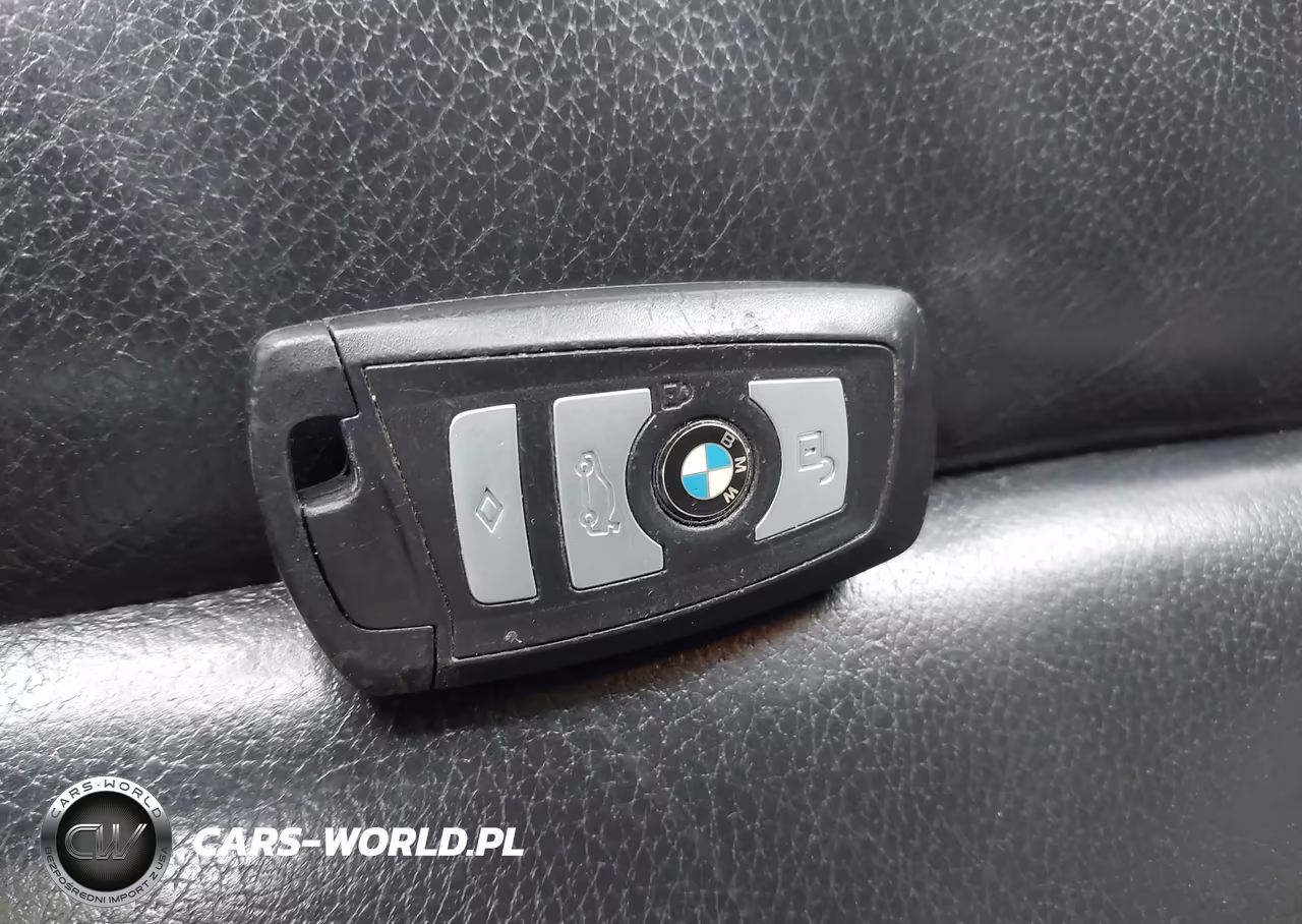 2011 BMW 535I xDrive VIN:WBAFU7C54BDU55327 - 11