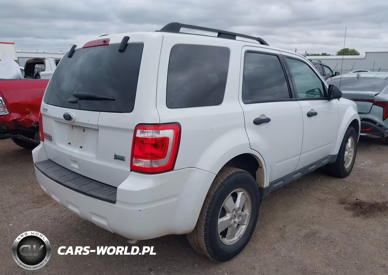 2011 Ford Escape Xlt VIN:1FMCU0DG8BKA98707 - 4