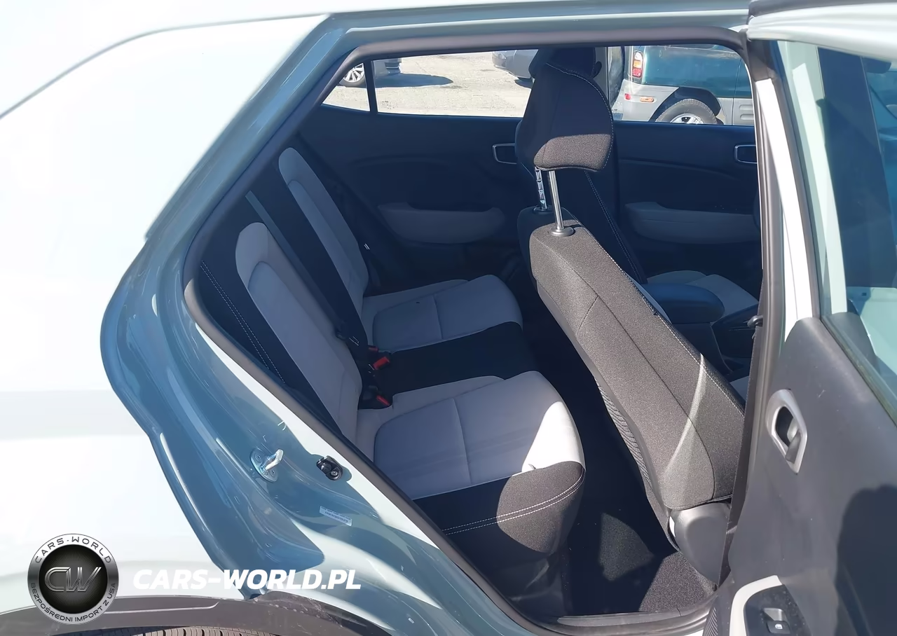 2025 Hyundai Venue Sel VIN:KMHRC8A36SU395279 - 8