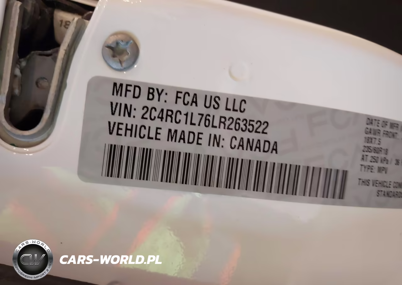 2020 Chrysler Pacifica Hybrid Touring L VIN:2C4RC1L76LR263522 - 9