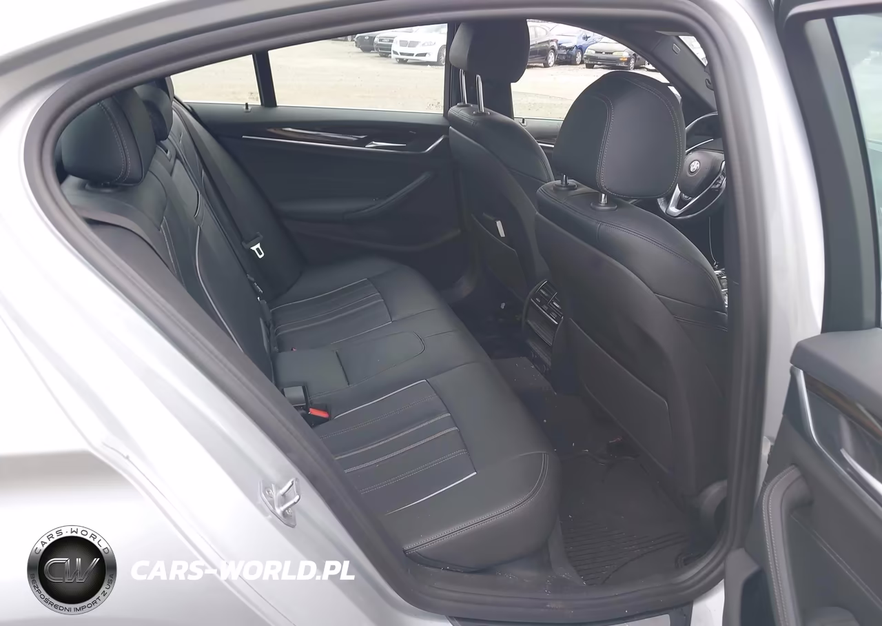 2019 BMW 530I xDrive VIN:WBAJA7C52KWW22663 - 8
