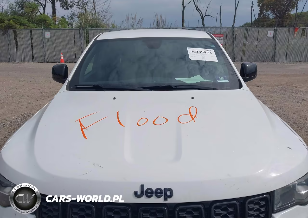 2019 Jeep Grand Cherokee Upland 4X4 VIN:1C4RJFAG4KC730336 - 6