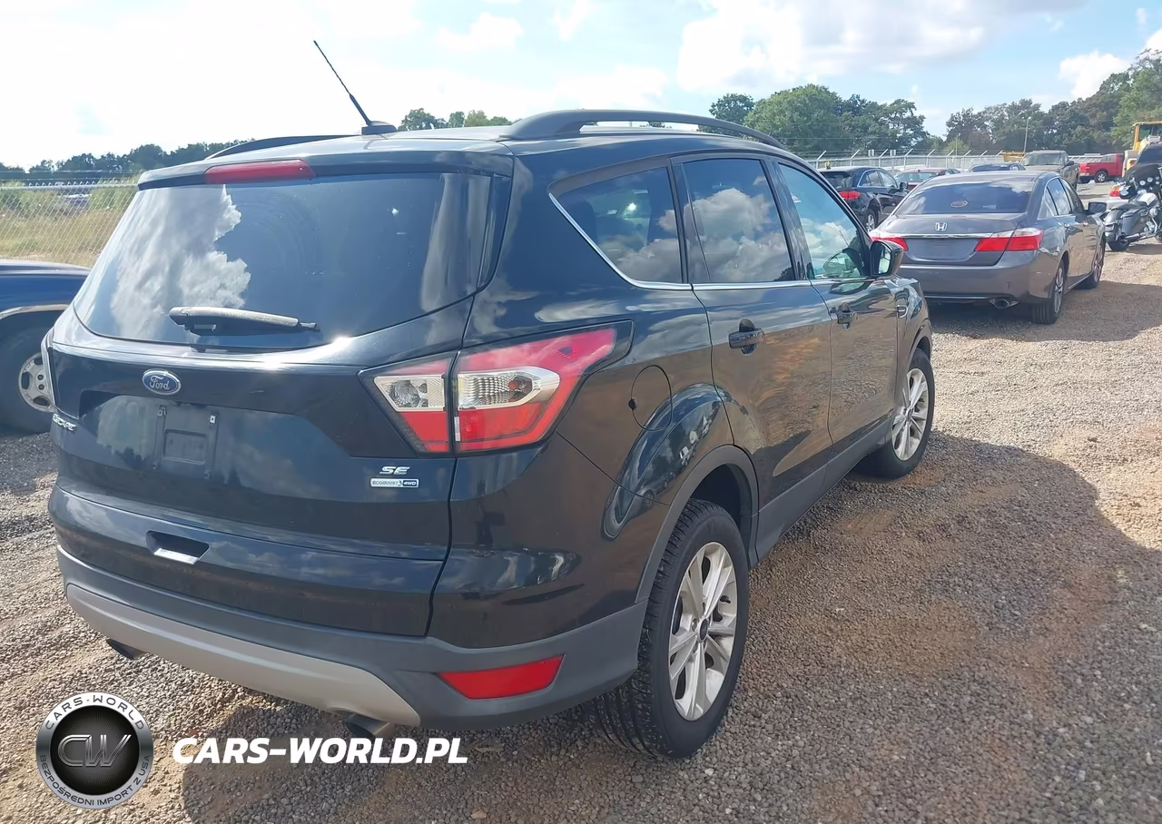 2018 Ford Escape Se VIN:1FMCU9GD8JUA12384 - 4
