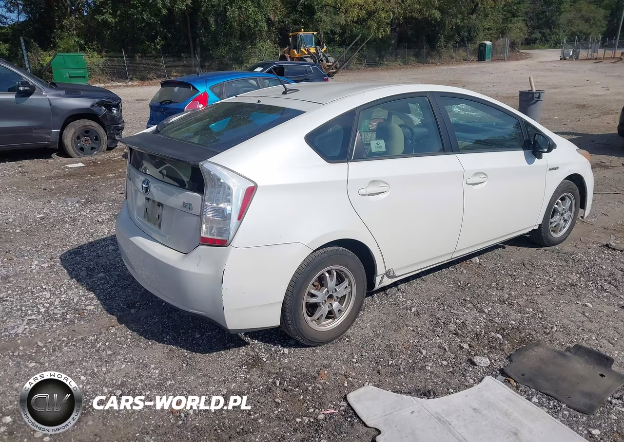 2010 Toyota Prius Ii VIN:JTDKN3DU4A0026725 - 4