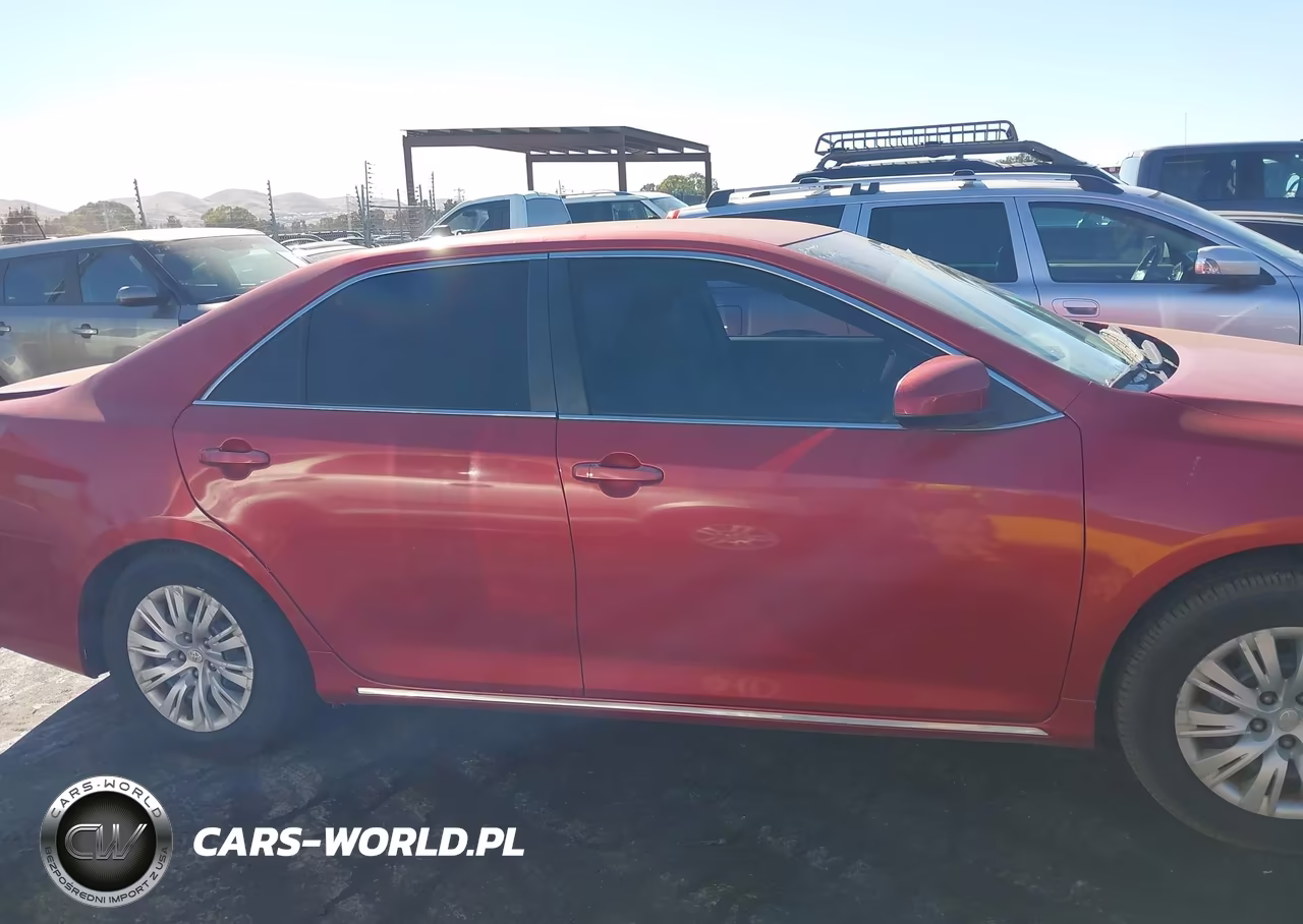 2014 Toyota Camry Le VIN:4T4BF1FK8ER365095 - 13