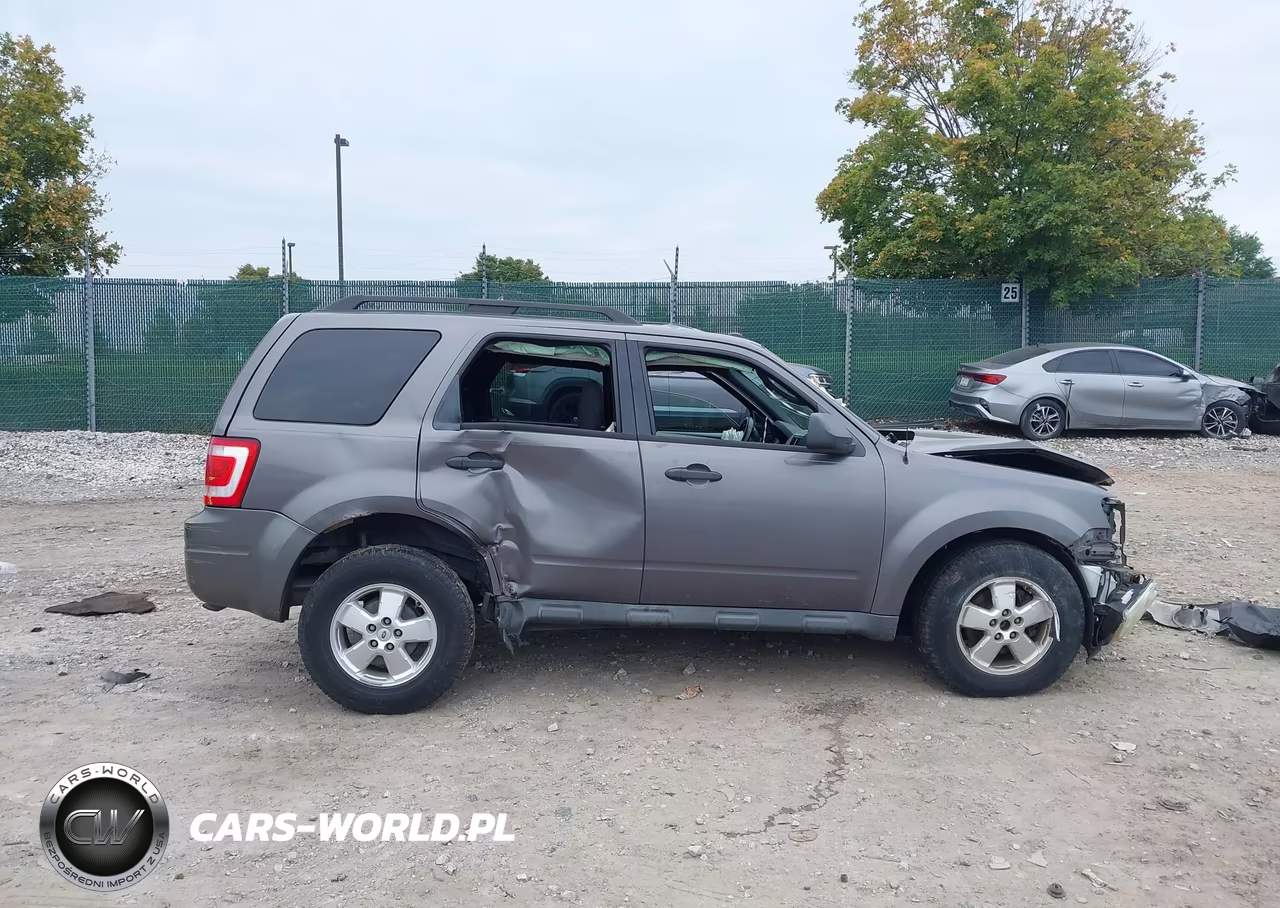 2011 Ford Escape Xlt VIN:1FMCU0D79BKB18446 - 13
