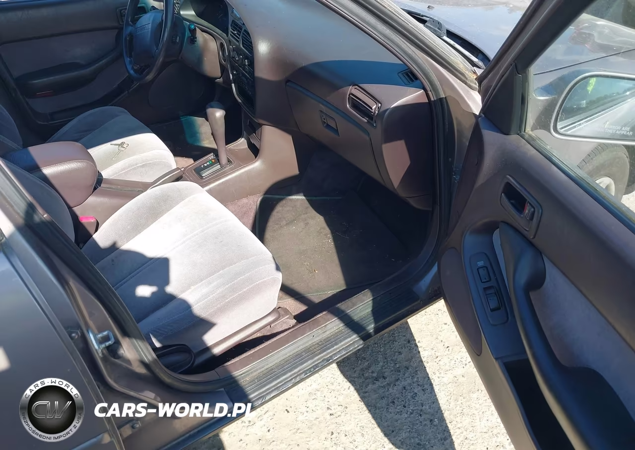 1992 Toyota Camry Le VIN:JT2SK12E8N0080715 - 5