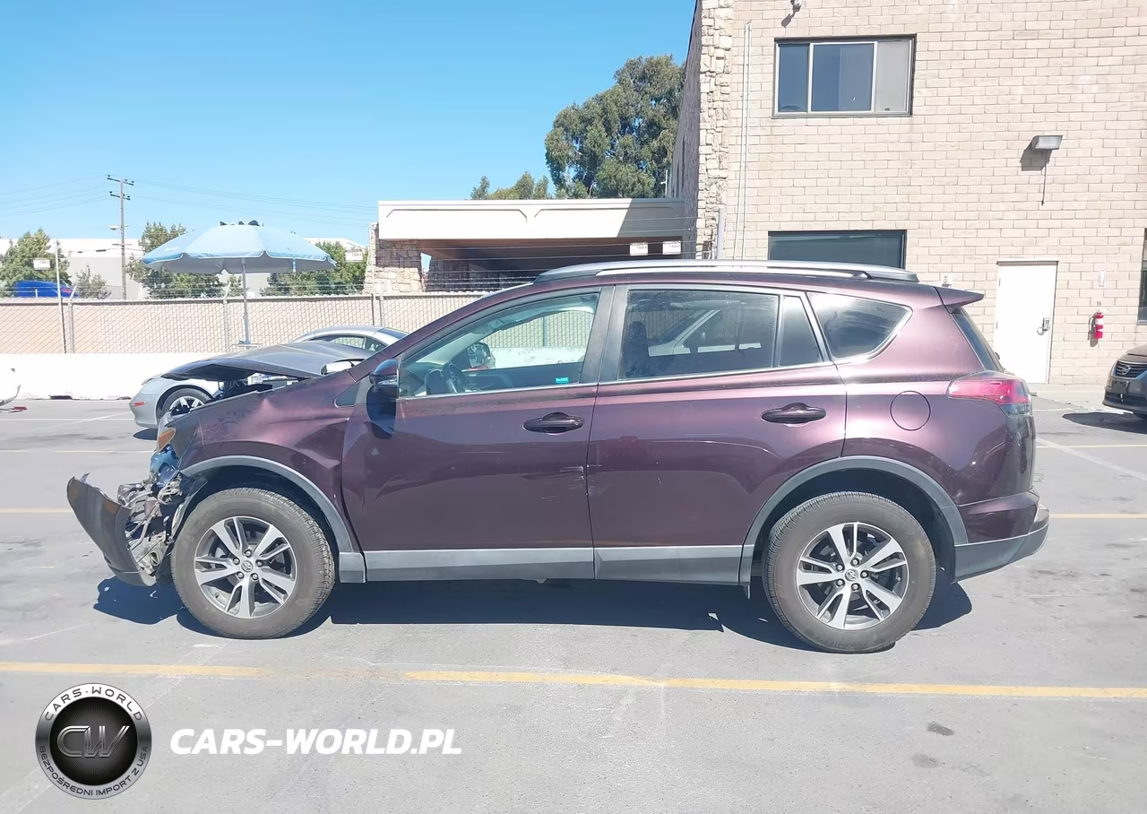 2018 Toyota Rav4 Xle VIN:2T3WFREV9JW442306 - 16