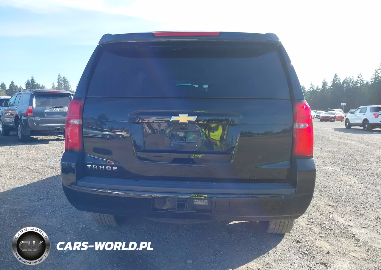 2017 Chevrolet Tahoe Ls VIN:1GNSKAEC2HR333441 - 16