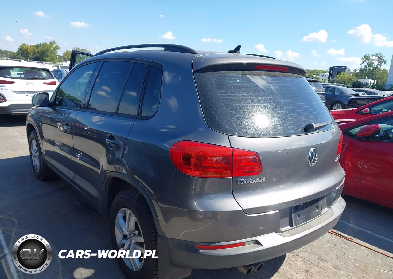 2015 Volkswagen Tiguan S VIN:WVGAV7AX1FW545295 - 14
