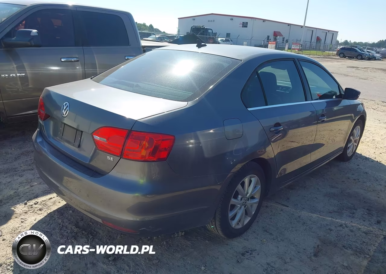 2014 Volkswagen Jetta 1.8T Se VIN:3VWD07AJ0EM388303 - 4