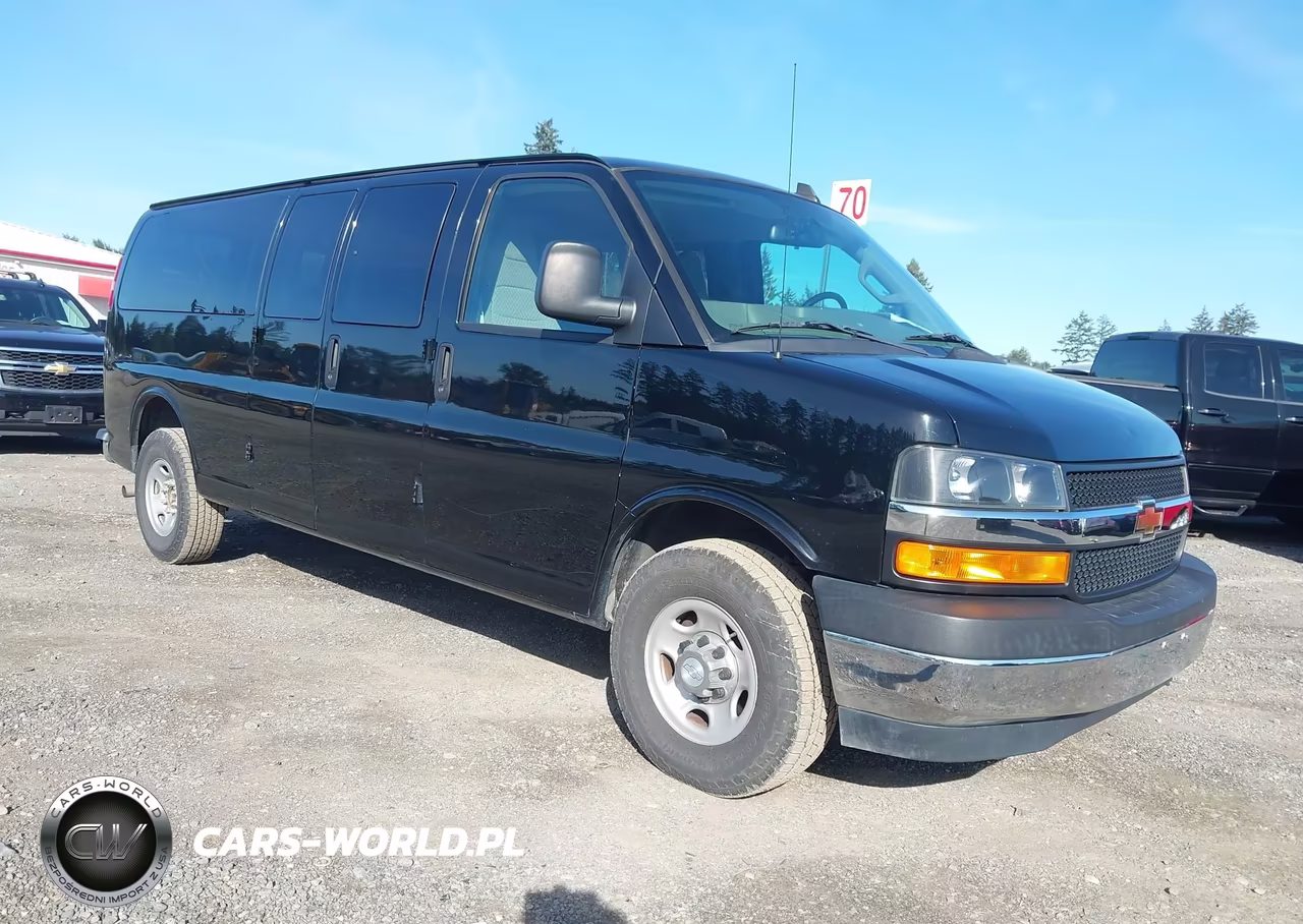 2018 Chevrolet Express 3500 Lt VIN:1GAZGPFG8J1299421 - 1