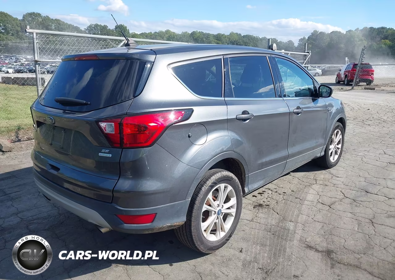 2019 Ford Escape Se VIN:1FMCU0GD6KUA68689 - 4