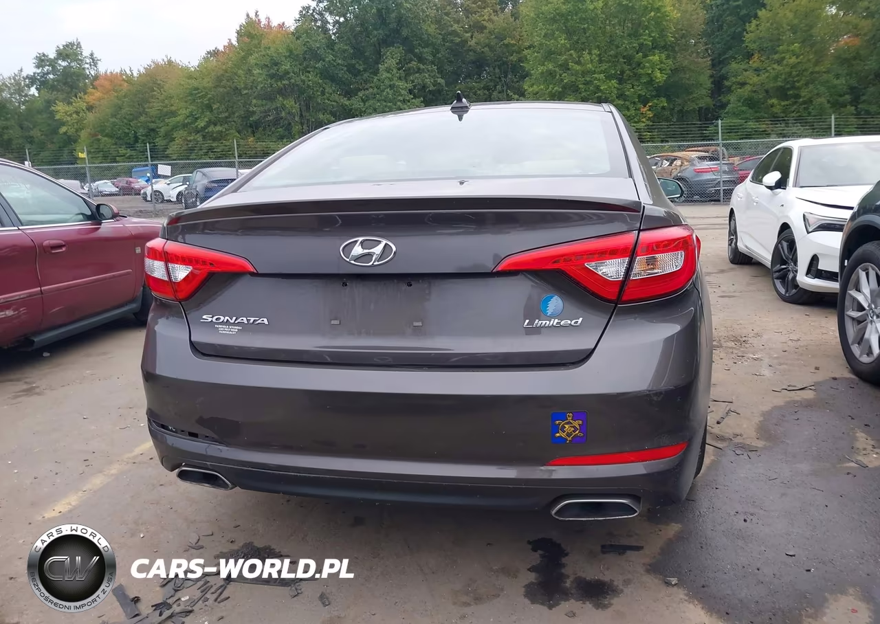 2016 Hyundai Sonata Limited VIN:5NPE34AF8GH389930 - 16